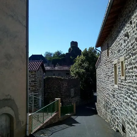 Guest house Maison Forte De Ceyssac